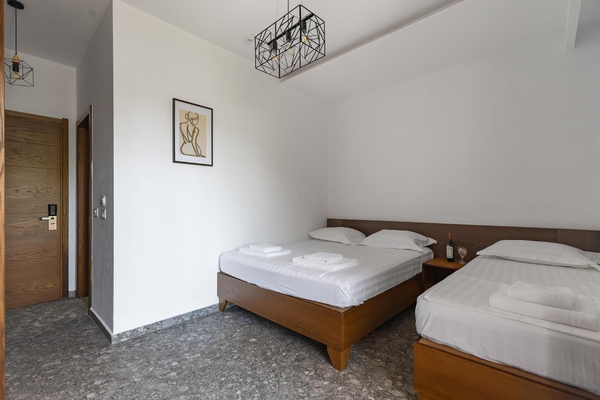 Center Hotel 3*